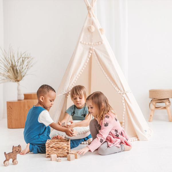 Original Play Tent With Pompoms